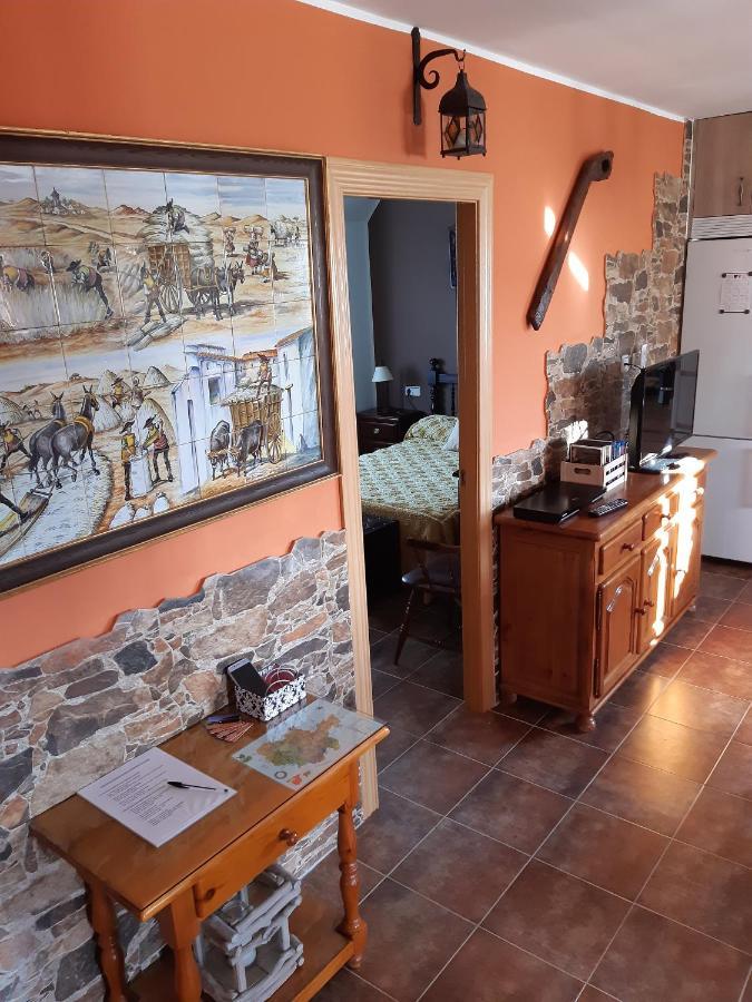 Casa Rural Mi Descanso Valdefuentes de Sangusín 외부 사진