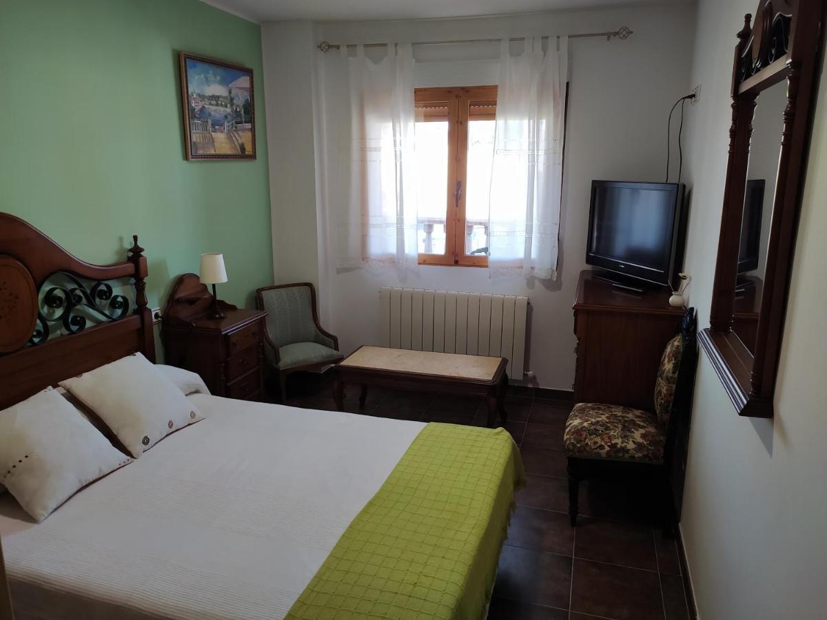 Casa Rural Mi Descanso Valdefuentes de Sangusín 외부 사진
