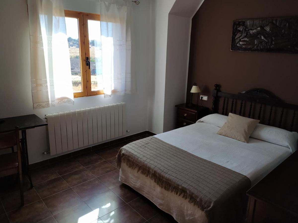 Casa Rural Mi Descanso Valdefuentes de Sangusín 외부 사진