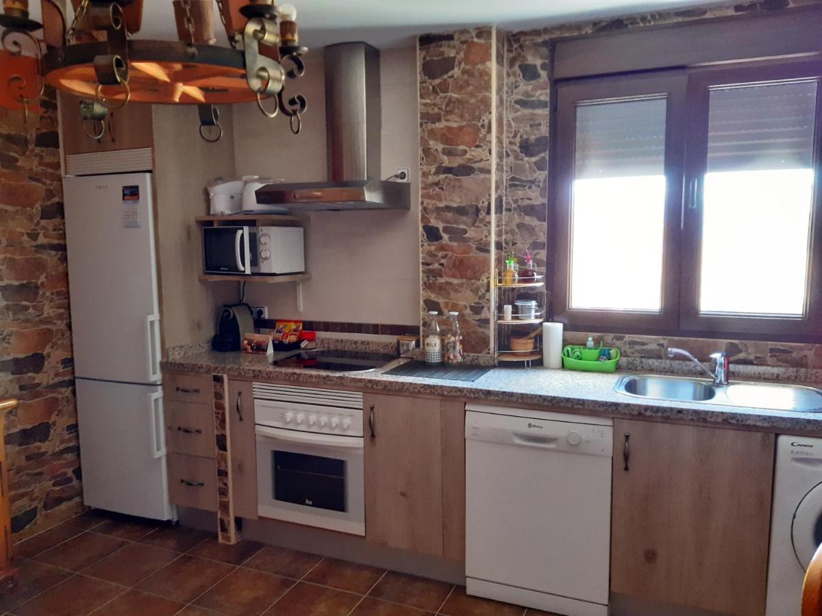Casa Rural Mi Descanso Valdefuentes de Sangusín 외부 사진