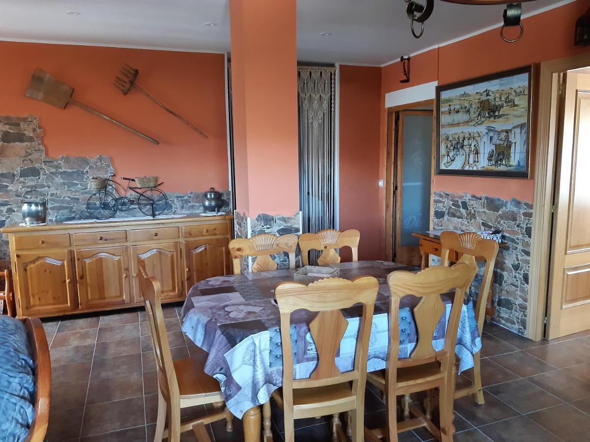 Casa Rural Mi Descanso Valdefuentes de Sangusín 외부 사진